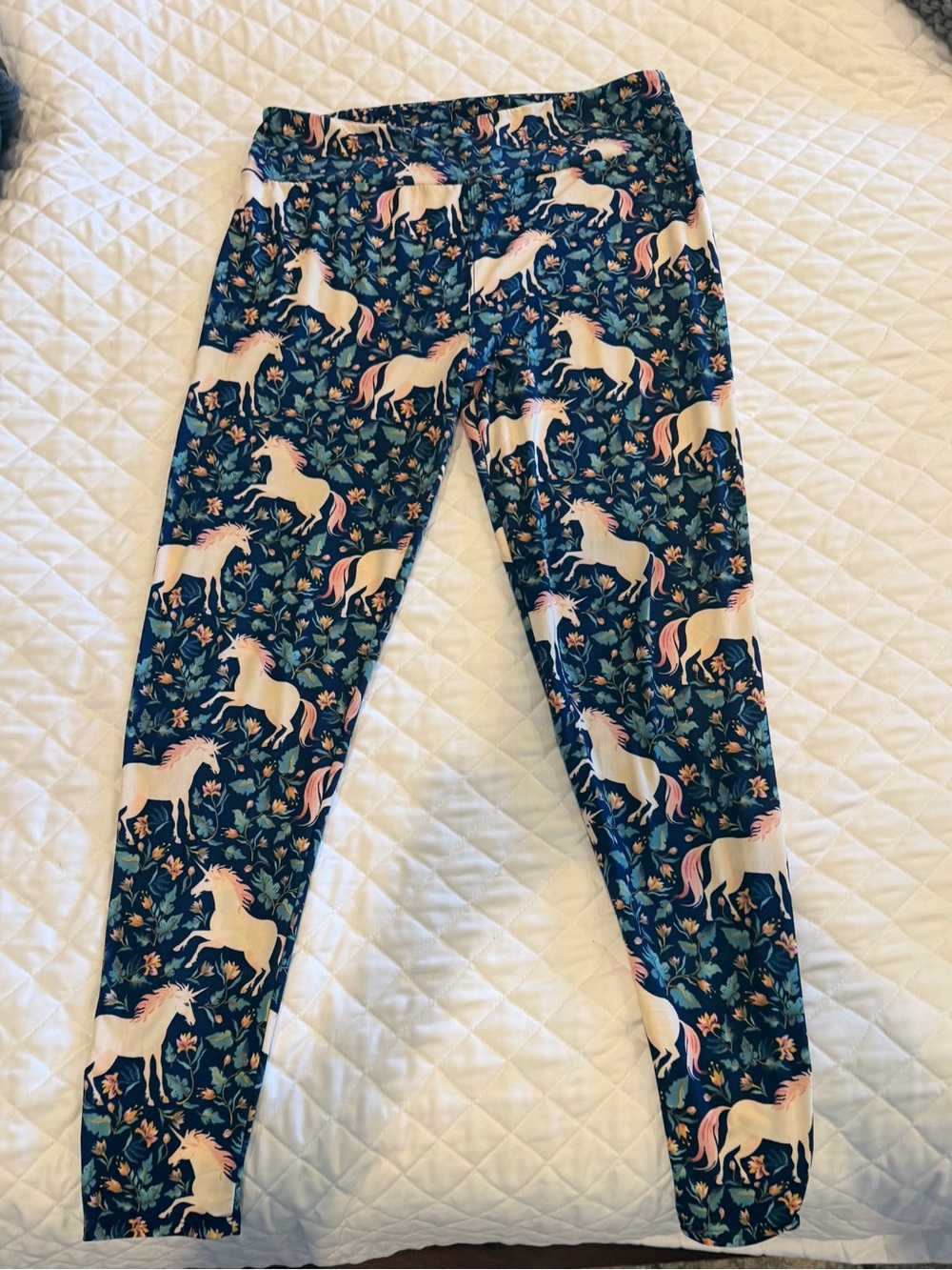 LuLaRoe Actual Unicorn Print Leggings T/C (Tall & Curvy) Rare